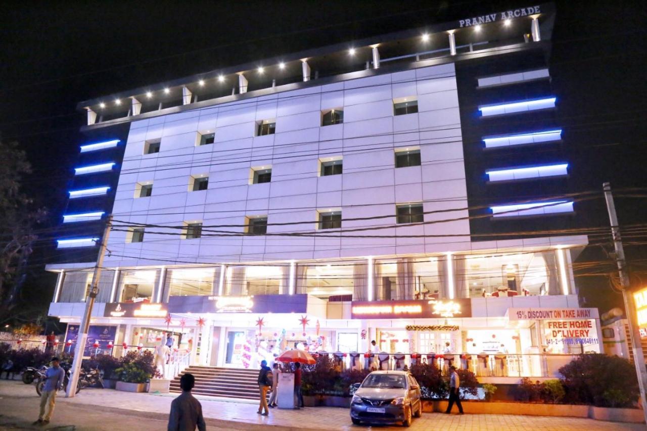 היידראבד Hotel Shubham Celebrations מראה חיצוני תמונה